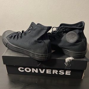 Brand new all black converse